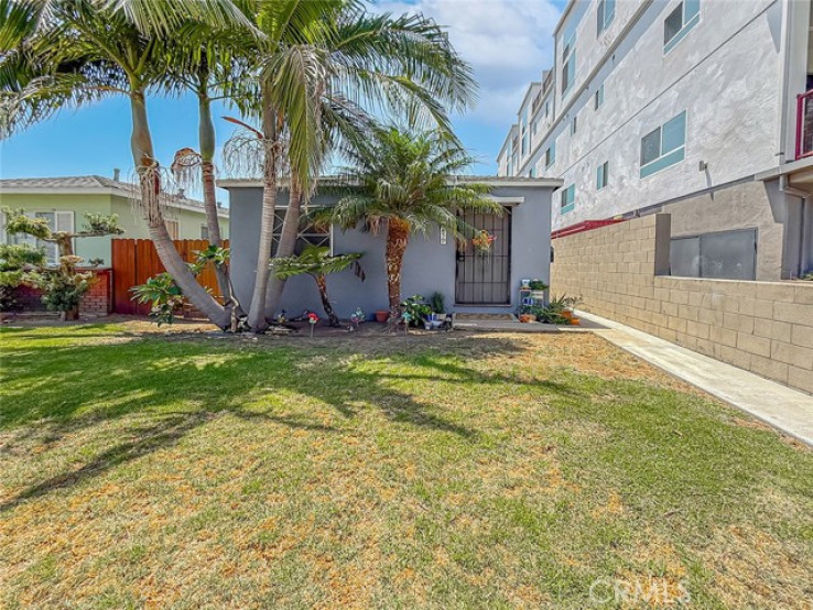 2 Bed Home for Sale in Venice, California