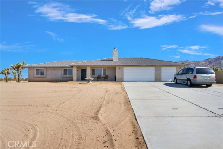 Residential Home in Apple Valley