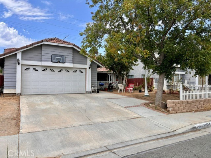3 Bed Home for Sale in Palmdale, California