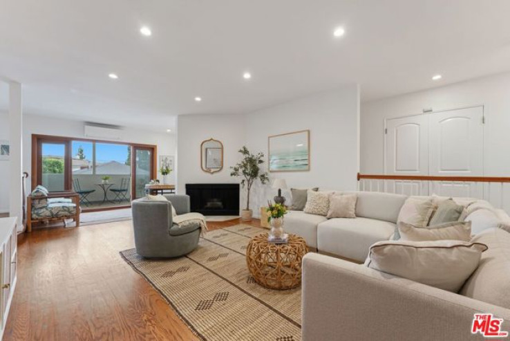 2 Bed Home for Sale in Santa Monica, California