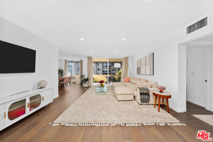 3 Bed Home for Sale in Los Angeles, California