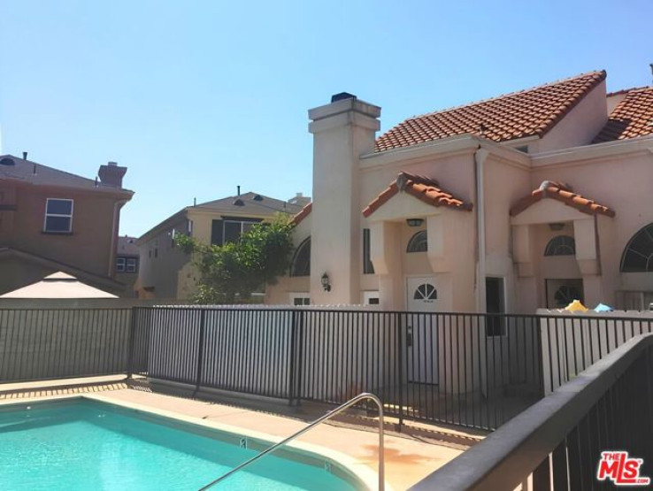 3 Bed Home for Sale in Los Angeles, California