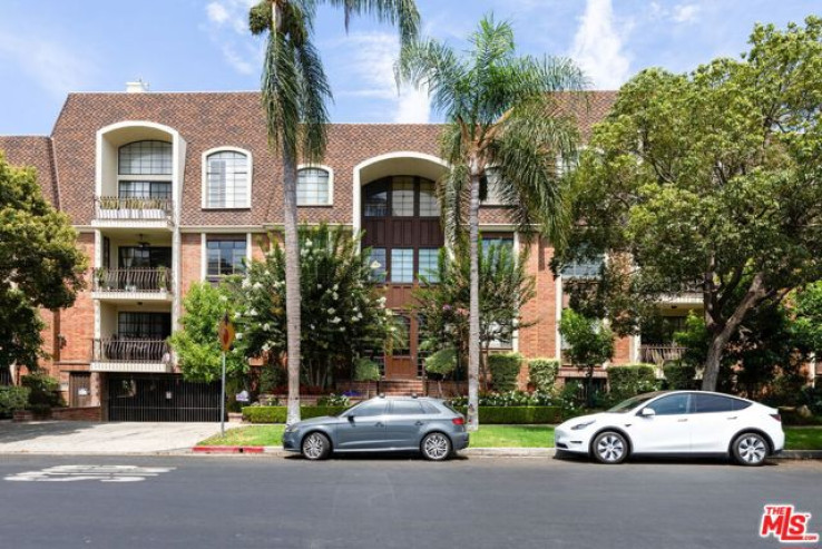 2 Bed Home for Sale in Los Angeles, California