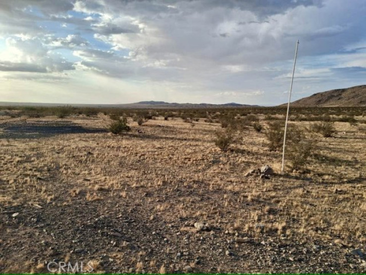 Land in Helendale