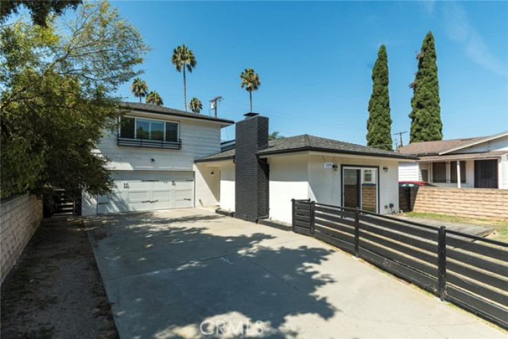 4 Bed Home for Sale in Los Angeles, California