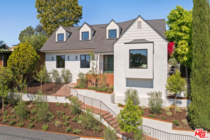 4 Bed Home for Sale in Los Angeles, California