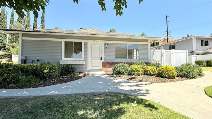 Residential Home in Bouquet Canyon