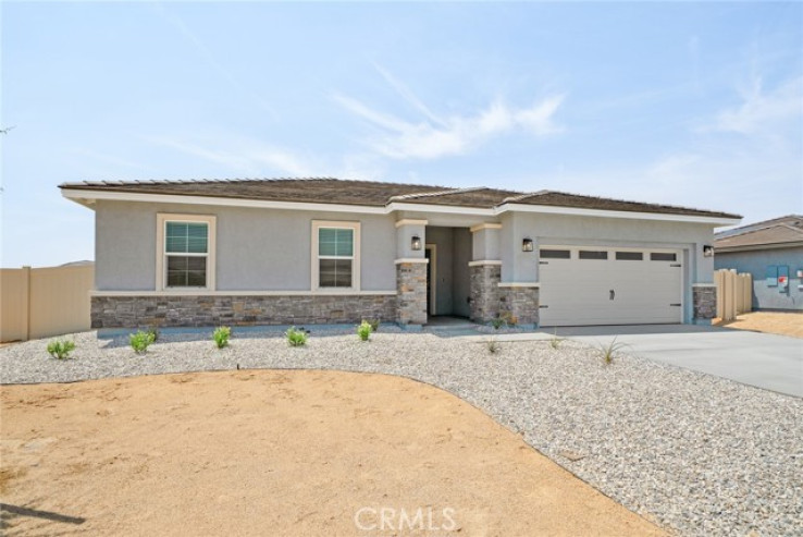 Residential Home in Apple Valley