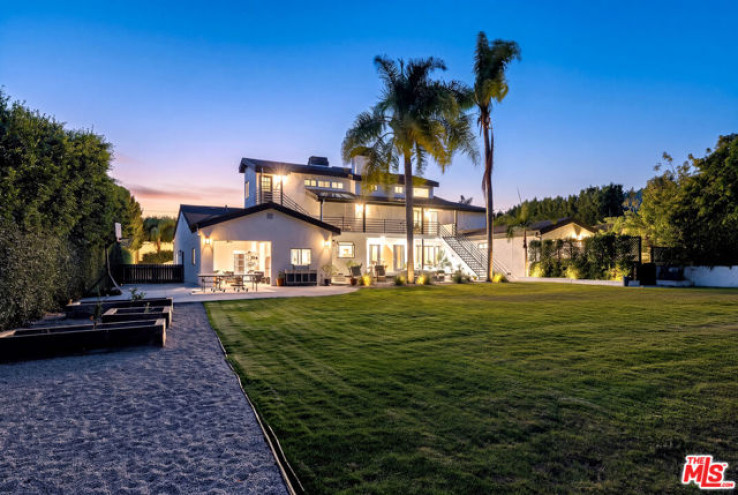 6 Bed Home for Sale in Malibu, California