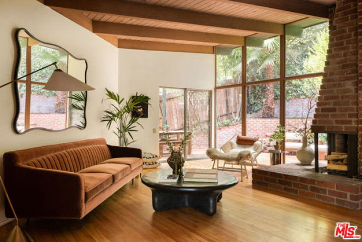 2 Bed Home for Sale in Los Angeles, California
