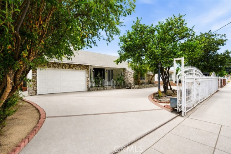 3 Bed Home for Sale in Los Angeles, California