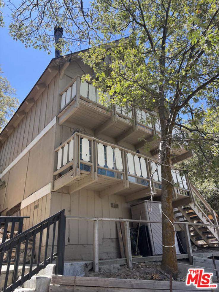 4 Bed Home for Sale in Lake Arrowhead, California