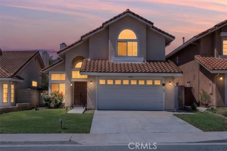 4 Bed Home for Sale in Oak Park, California