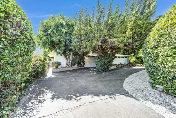 4 Bed Home for Sale in Tujunga, California