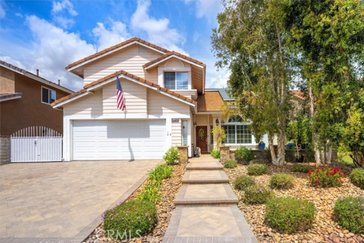 4 Bed Home for Sale in Saugus, California