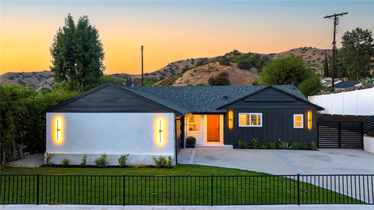 3 Bed Home for Sale in Los Angeles, California
