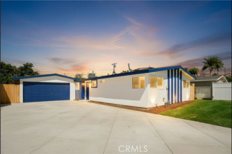 3 Bed Home for Sale in Costa Mesa, California