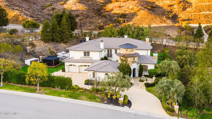 5 Bed Home for Sale in Agoura Hills, California