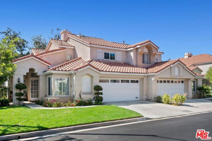 3 Bed Home for Sale in Oak Park, California