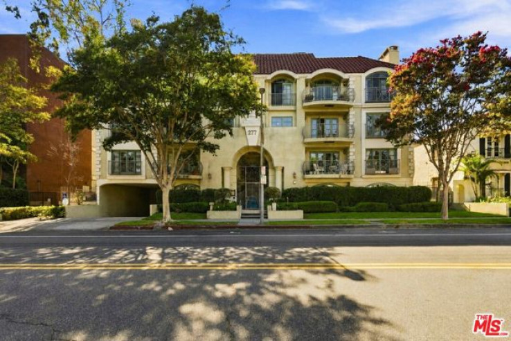2 Bed Home for Sale in Beverly Hills, California