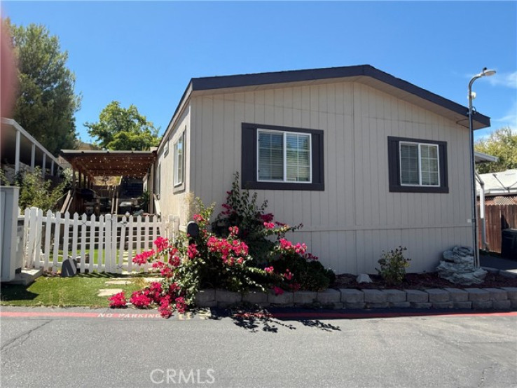 3 Bed Home for Sale in Castaic, California