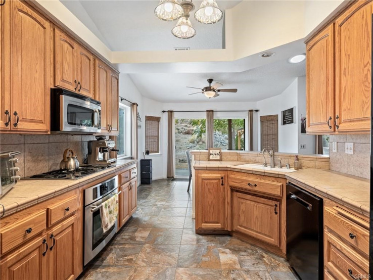 5 Bed Home for Sale in Pinon Hills, California