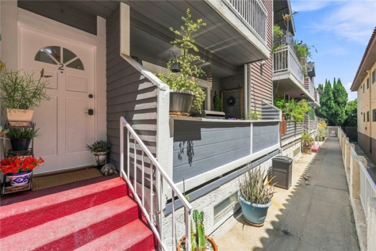 2 Bed Home for Sale in Los Angeles, California