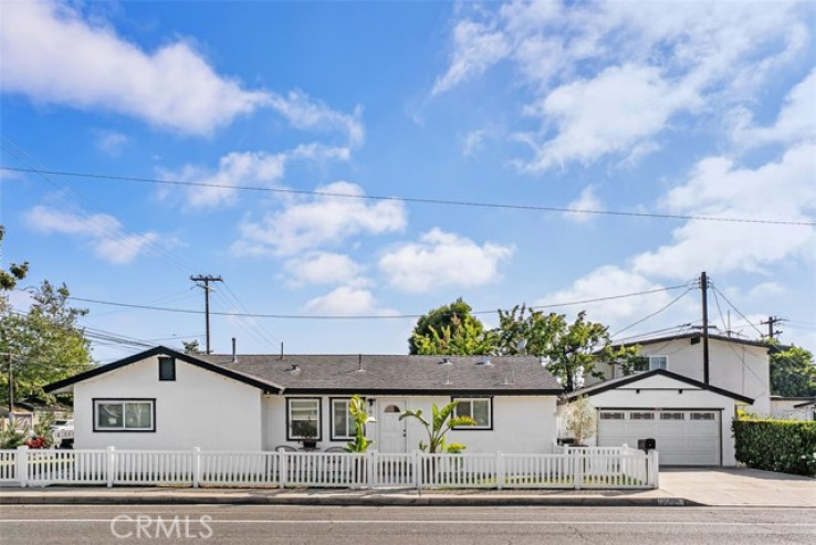 3 Bed Home for Sale in Costa Mesa, California