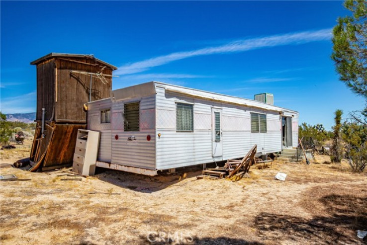 Land in Rosamond