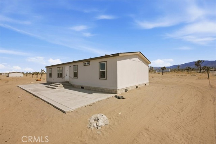 Residential Home in Pinon Hills
