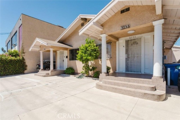 Residential Income in Hollywood