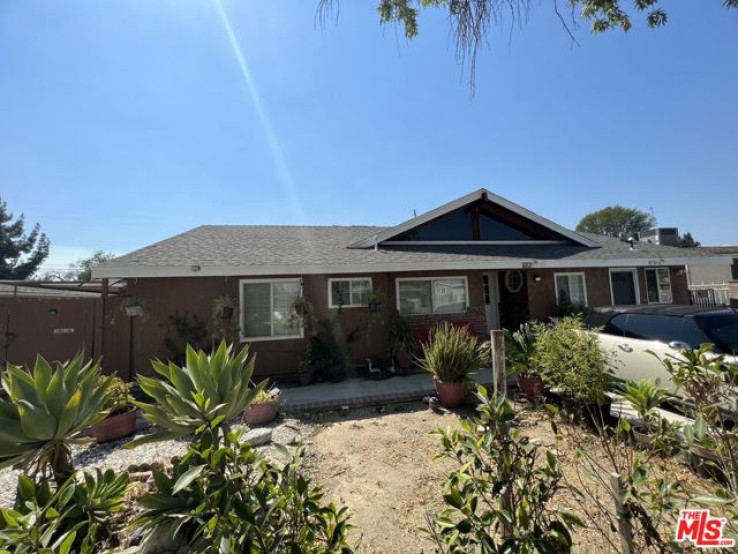 Residential Home in Panorama City