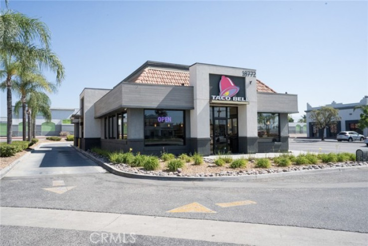  Commercial for Sale in Bloomington, California