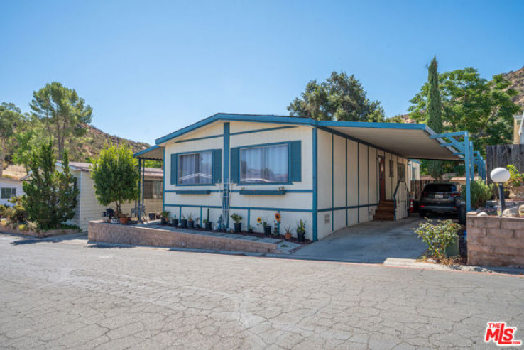 2 Bed Home for Sale in Castaic, California