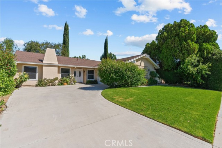 4 Bed Home for Sale in Saugus, California