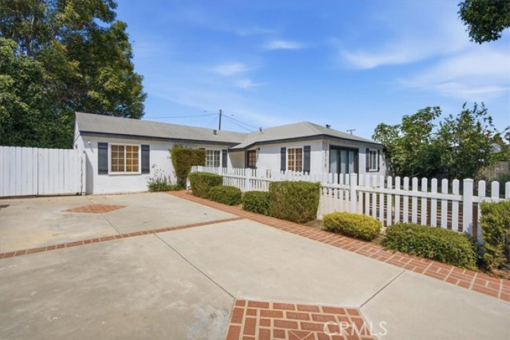 Residential Home in Costa Mesa