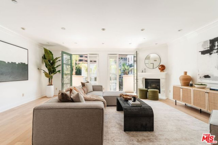 3 Bed Home for Sale in Los Angeles, California