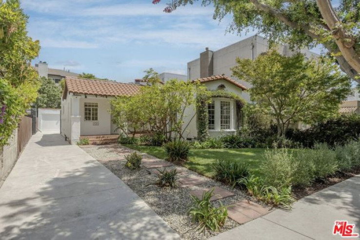 Residential Home in West Hollywood Vicinity