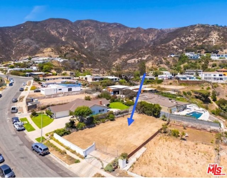 Land in Malibu