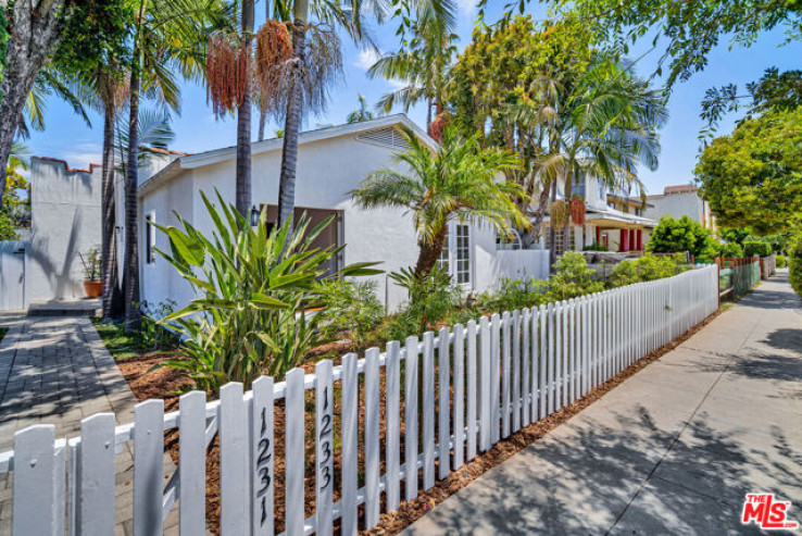  Income Home for Sale in Santa Monica, California