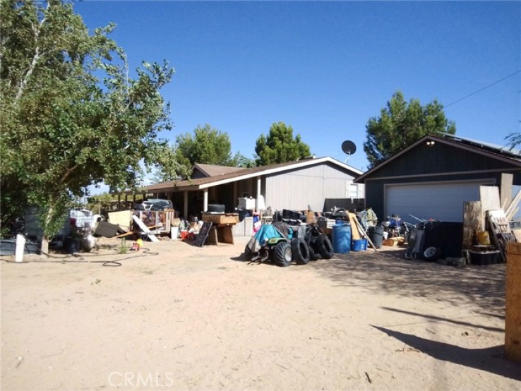 3 Bed Home for Sale in Mojave, California