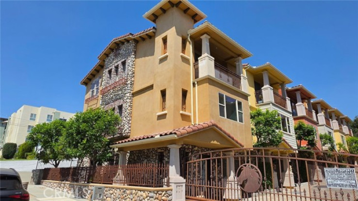 3 Bed Home for Sale in Tujunga, California