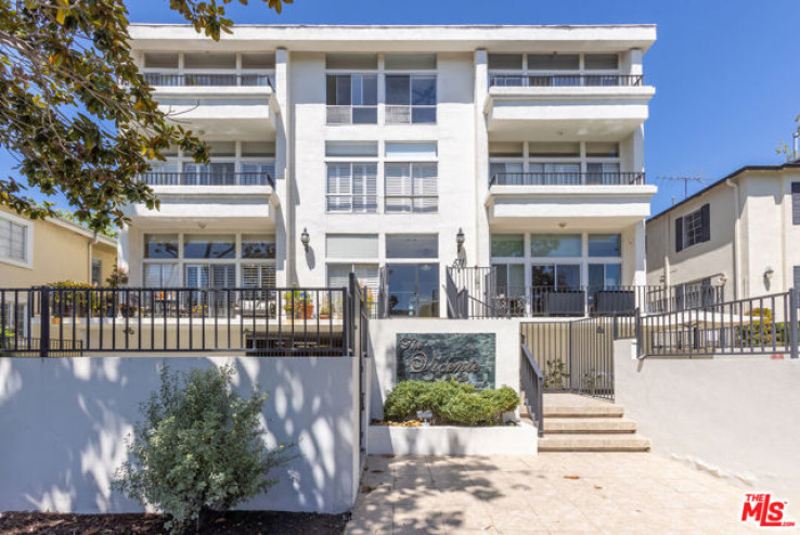 2 Bed Home for Sale in Santa Monica, California