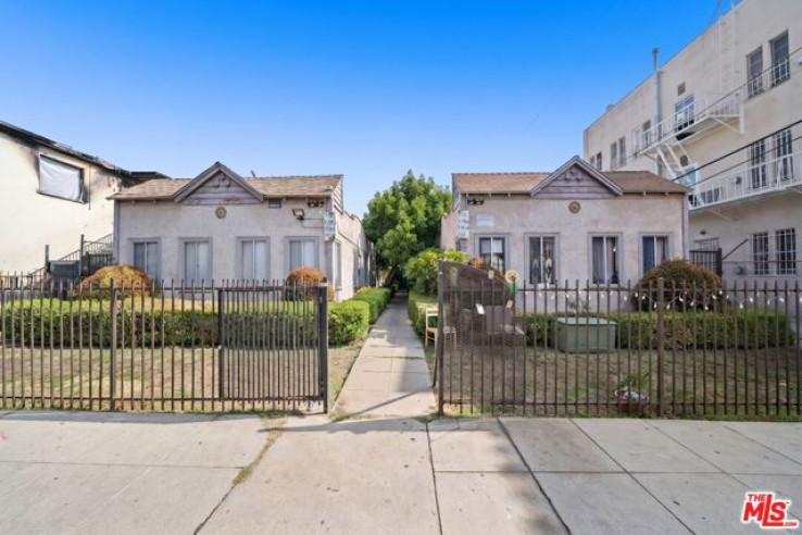 Residential Income in Hollywood