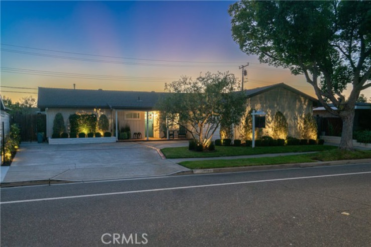 3 Bed Home for Sale in Costa Mesa, California