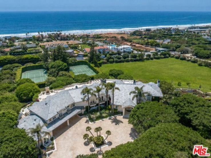 8 Bed Home for Sale in Malibu, California