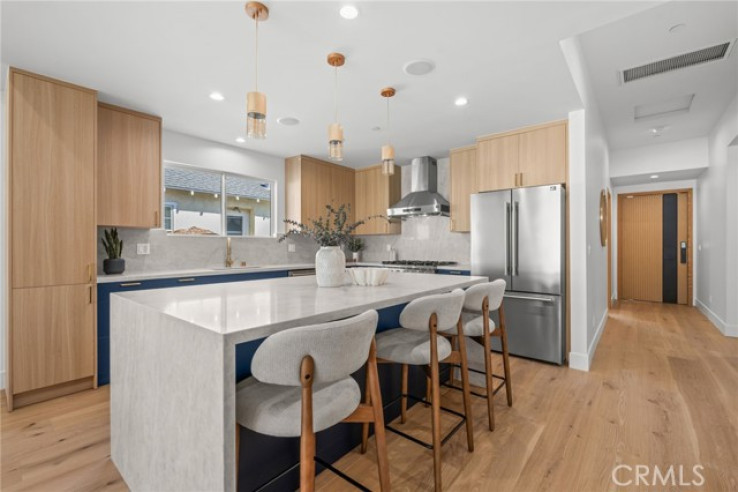 4 Bed Home for Sale in Burbank, California