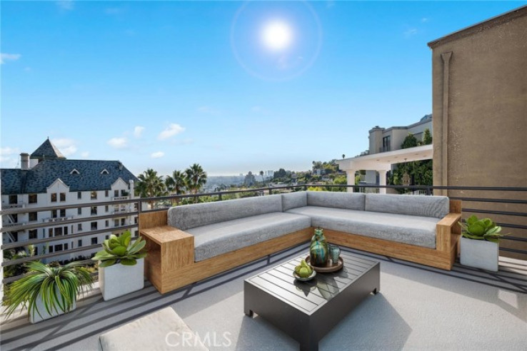 4 Bed Home for Sale in Los Angeles, California