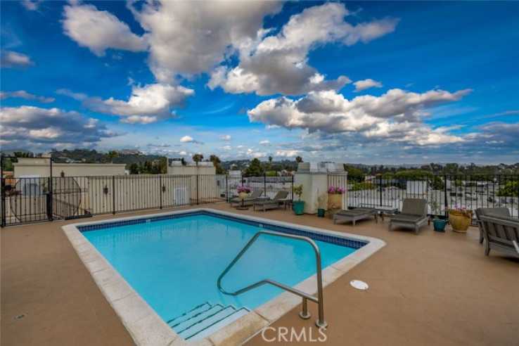 2 Bed Home for Sale in Los Angeles, California