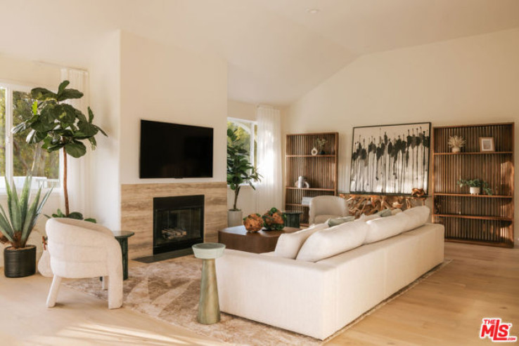 2 Bed Home for Sale in Malibu, California